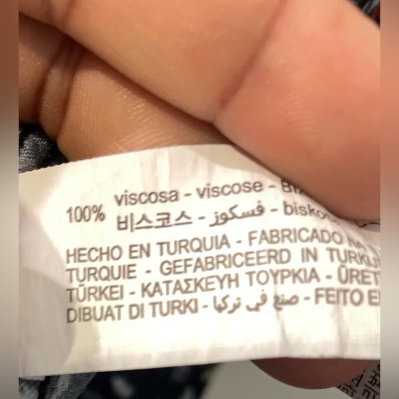 Zara viscose, button-down shirt size medium - Picture 2 of 7